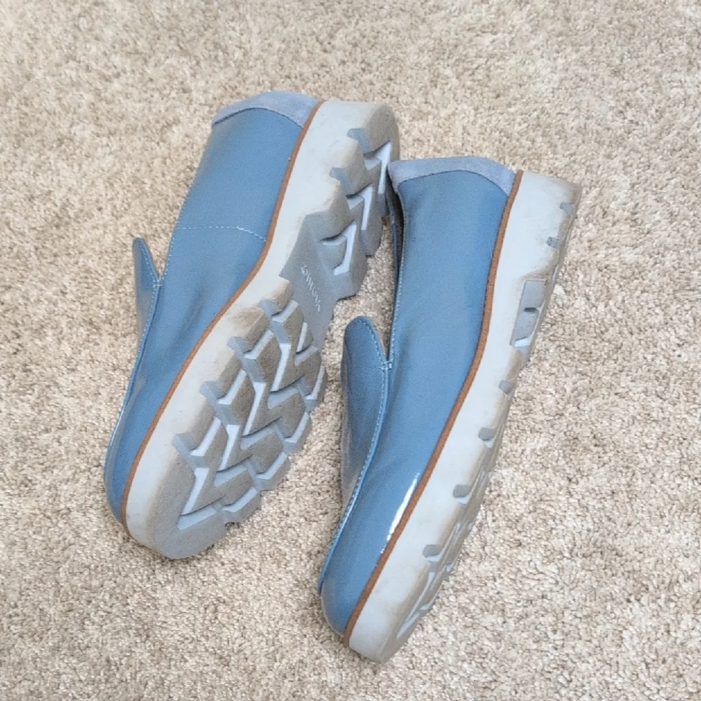 Women's Blue Loafers Size 8 - Picture 2 of 5